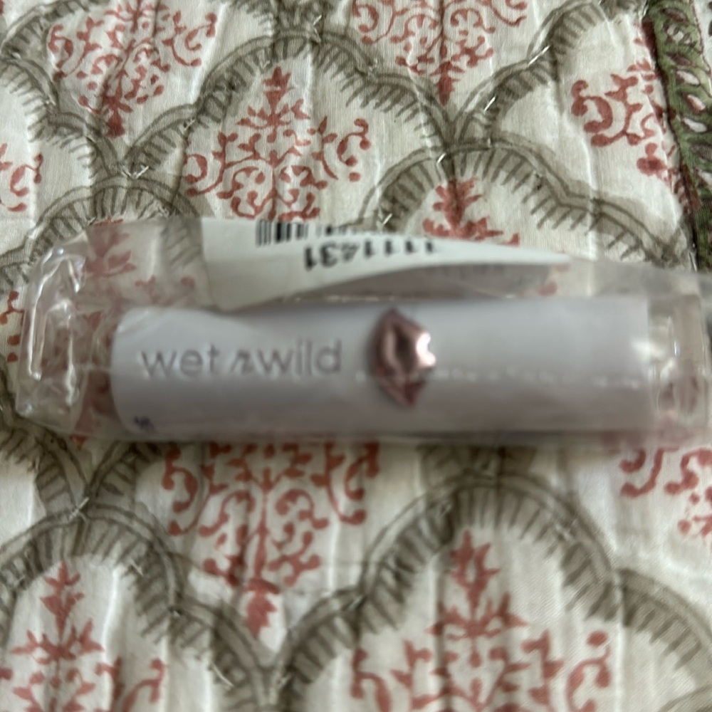 Wet n Wild lipstick in Pinky Ring